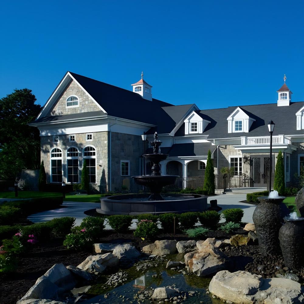 View of the Del Vino Vineyards house on the North Shore of Long Island during a private chauffeured wine tour.